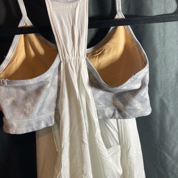 Lululemon tank size 4 - Picture 2 of 2
